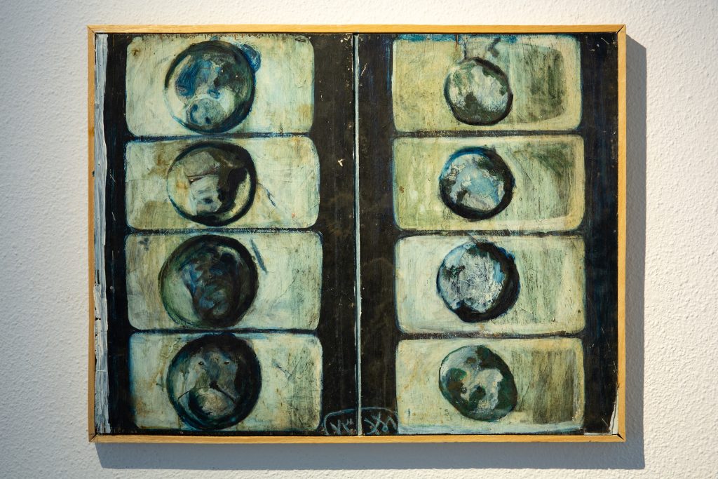 Kamala Ibrahim Ishag, Portraits, 1973, 58.5 x 75 cm, Oil on board. (Private Collection) | Kamala Ibrahim Ishag: Women in Crystal Cubes, Prince Claus Fund Gallery, Amsterdam 2019. Photo © Maarten van Haaff 